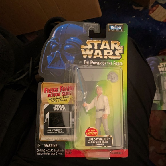 NWOT COLLECTIBLE STAR WARS LUKE SKYWALKER HELMET&SABER - Picture 1 of 6